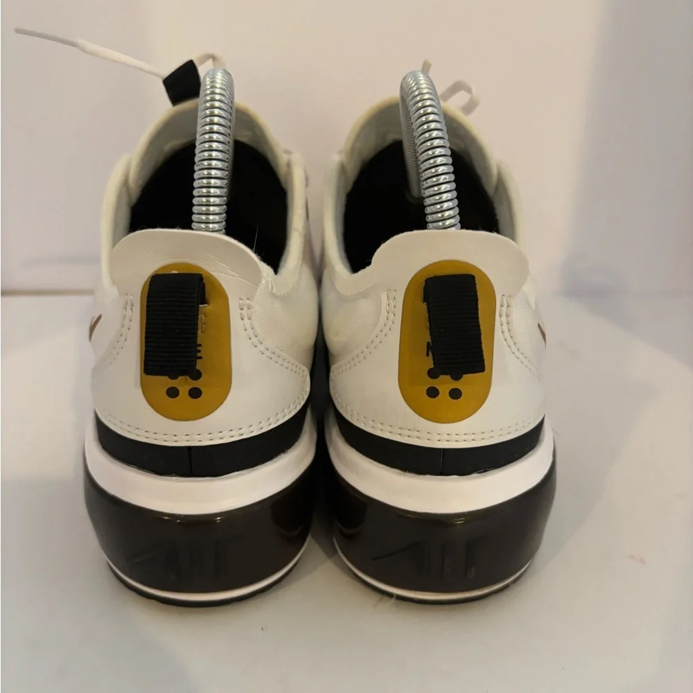 Nike Air Max Dia size 9
